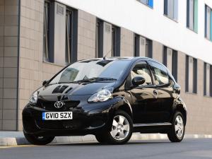 Toyota Aygo Black 2010 года
